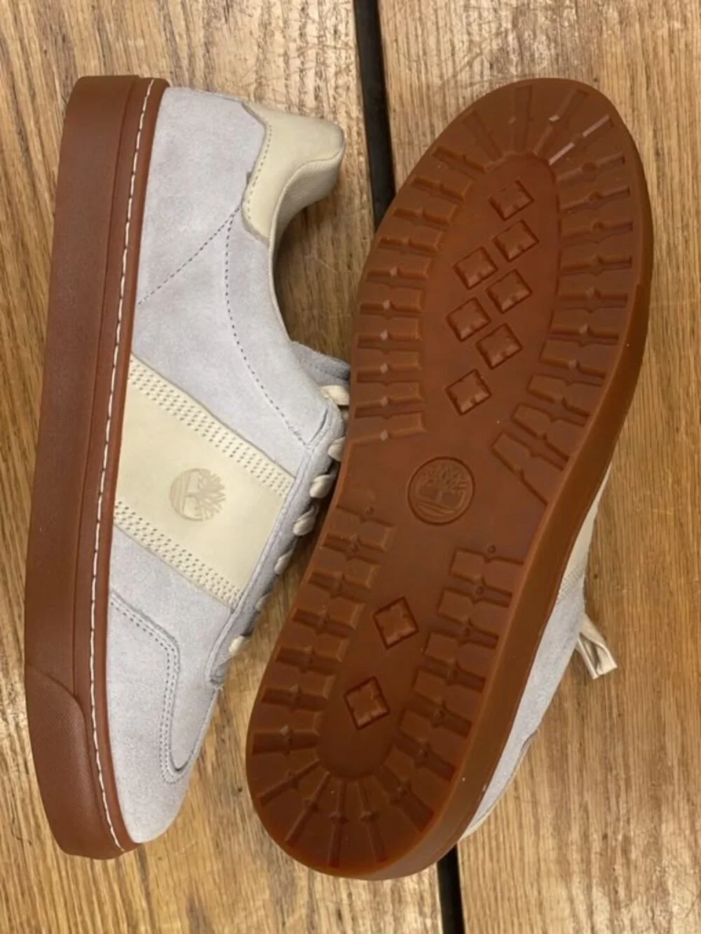 TIMBERLAND MEN'S LISBON STREET LOW LACE SNEAKER LIGHT GREEY SUEDE A43GG-EWG